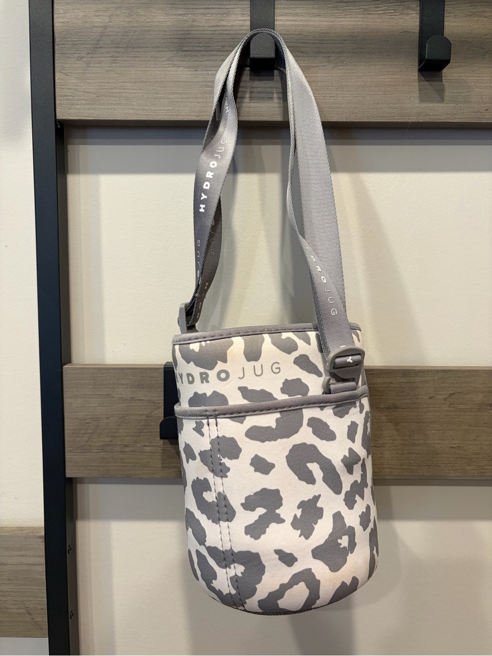 HydroJug Gray Leopard Crossbody Bottle Tote